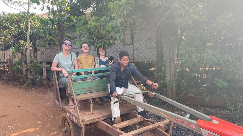 Somphone Homestay Breakfast And Dinner Included Muang Thateng Eksteriør billede